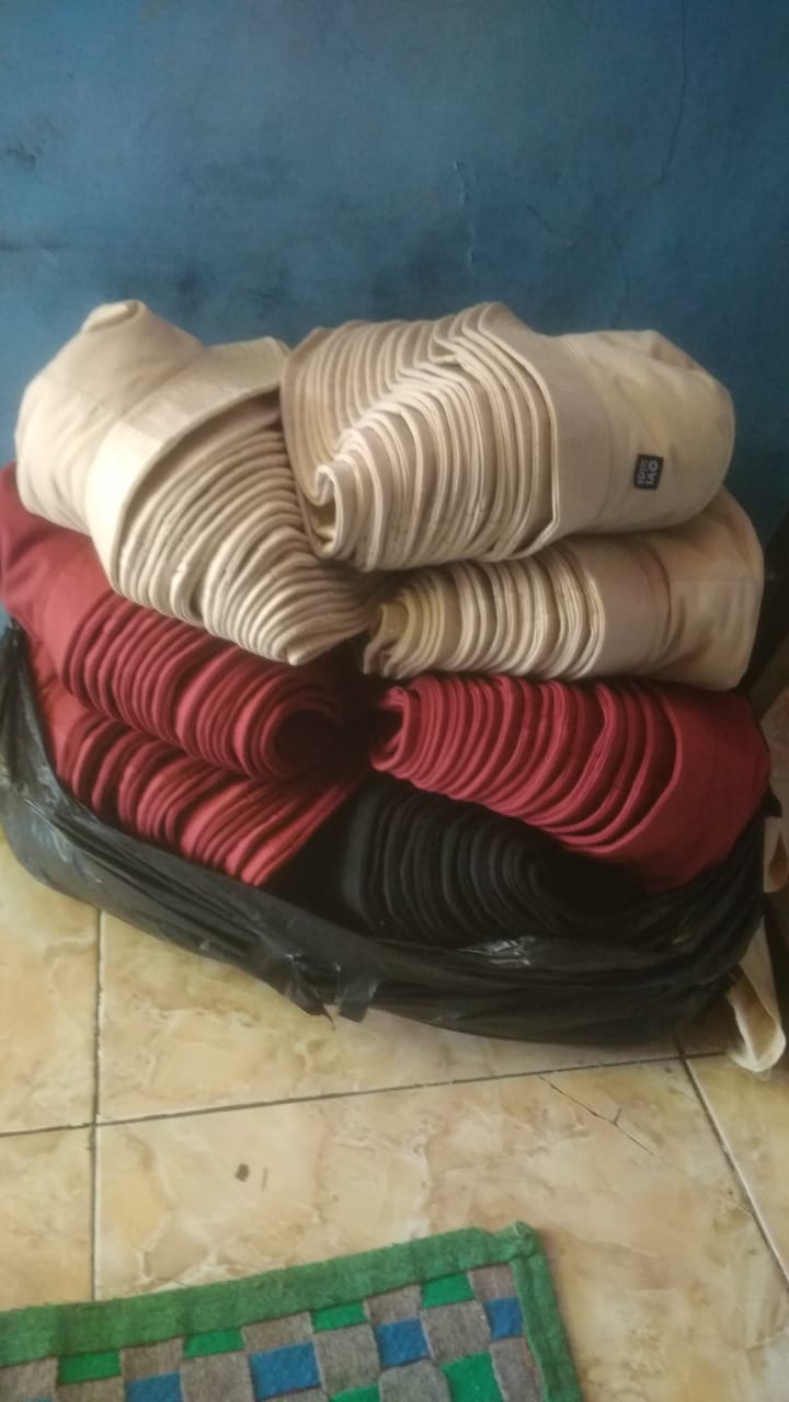 Produksi Topi