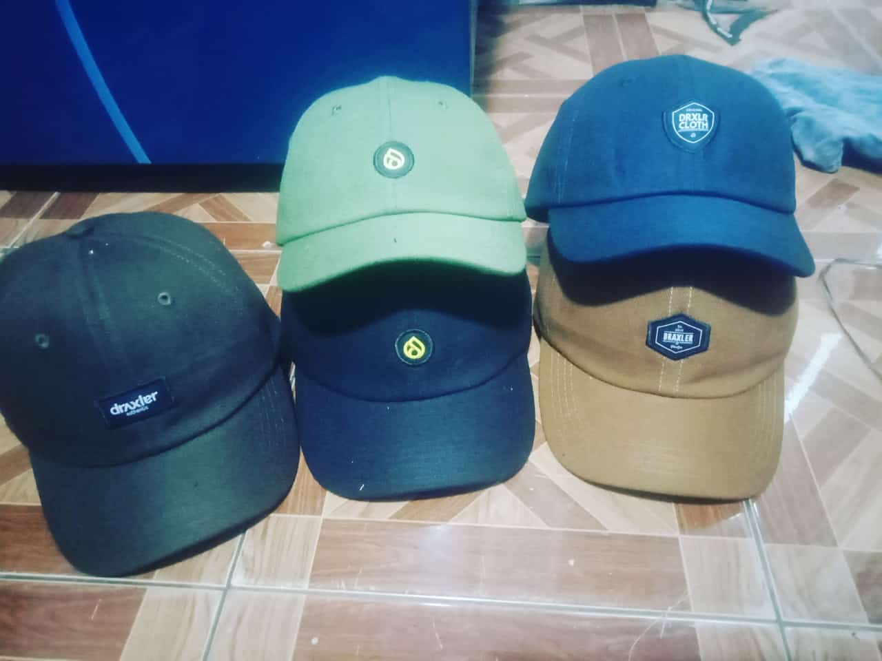Produksi Topi